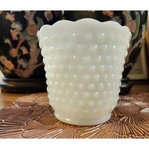 Vintage Dots and Dashes Anchor Hocking Milk Glass Vase 4 3/8"
